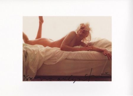Multiple Stern - Marilyn colour nude on the bed