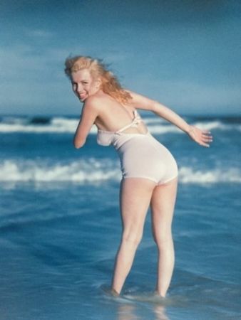 Fotografie De Dienes  - Marilyn Monroe. La Plage. 1949