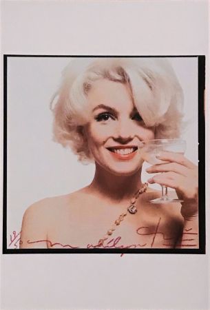 Fotografie Stern - Marilyn with Champagne