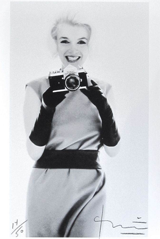 Fotografie Stern - Marilyn with Nikon