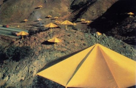 Multiple Christo - The Umbrellas, Japon-USA, 1984-91, California, USA Site