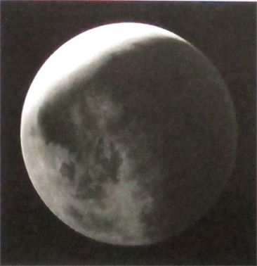 Keine Technische Longo - Untitled (Moon in Shadow)