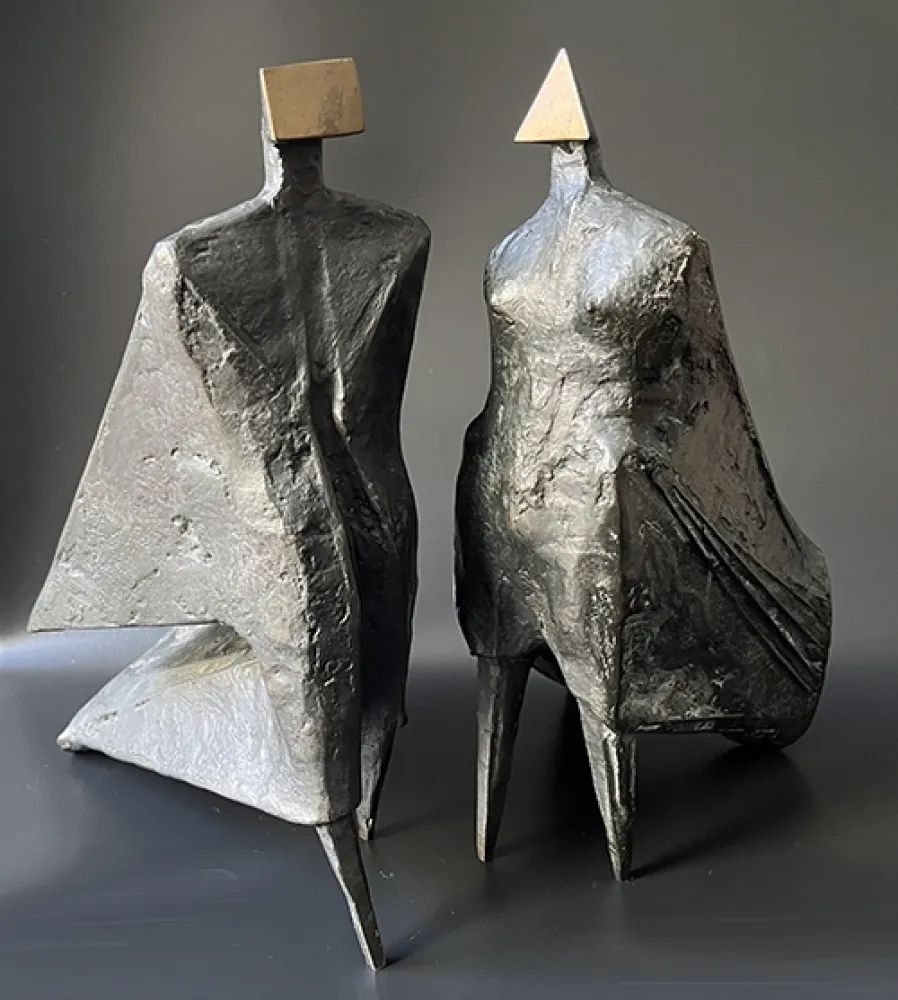 Keine Technische Chadwick - Pair of Cloaked Figures IV