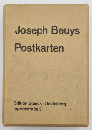 Multiple Beuys - Postkarten. Multiple.