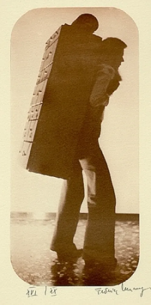 Illustriertes Buch Marangoni - Ricomposizione e vendita della memoria