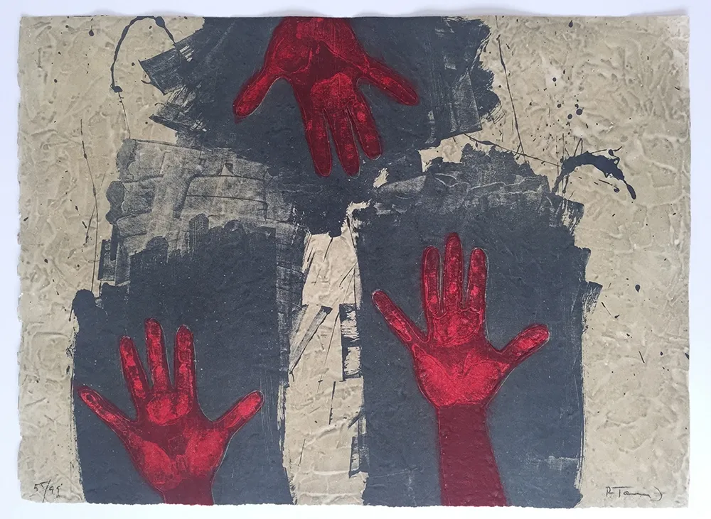 Stich Tamayo - Manos Sobre Fondo Azul